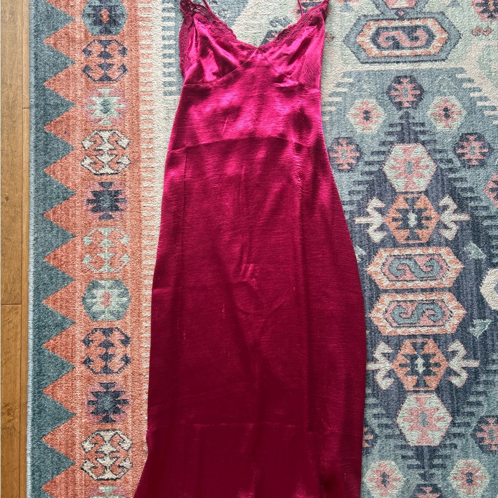 Urban outfitter midi dress size small!